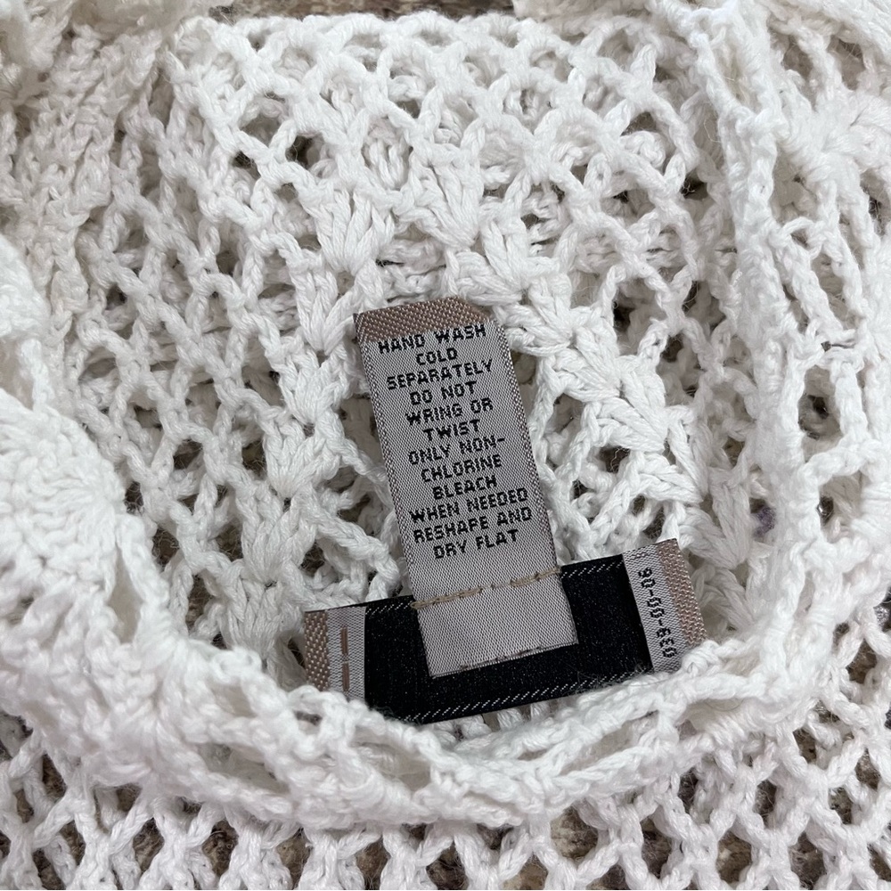i.e. Soft White Crochet Women's Top Size L - Picture 8 of 8